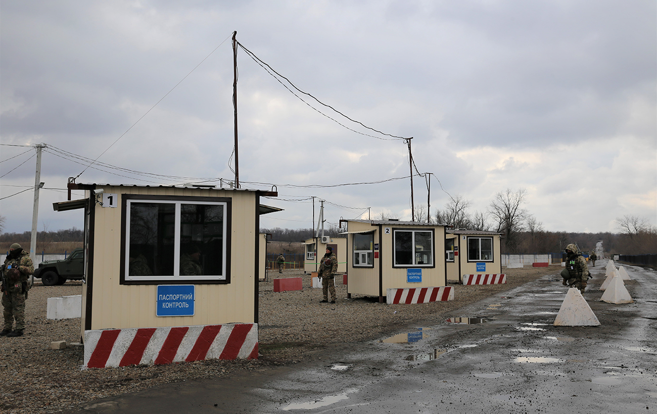 Россиянам хотят запретить въезд в Украину на 100 лет: что известно